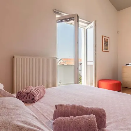 Vila Luxury Nicol With Pool And Sea View 300m From The Pula