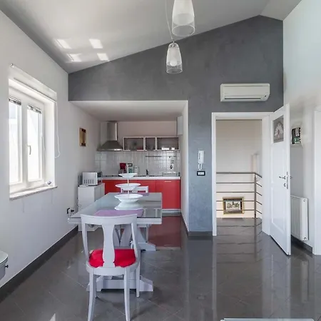 Vila Luxury Nicol With Pool And Sea View 300m From The