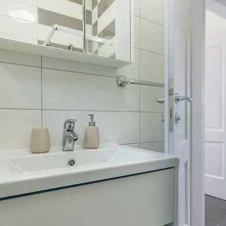 Luxury Nicol With Pool And Sea View 300m From The Vila *