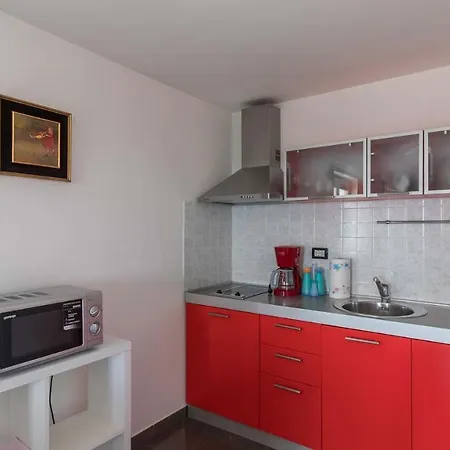 Luxury Nicol With Pool And Sea View 300m From The Villa *