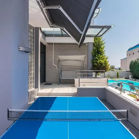 Luxury Nicol With Pool And Sea View 300m From The فيلة