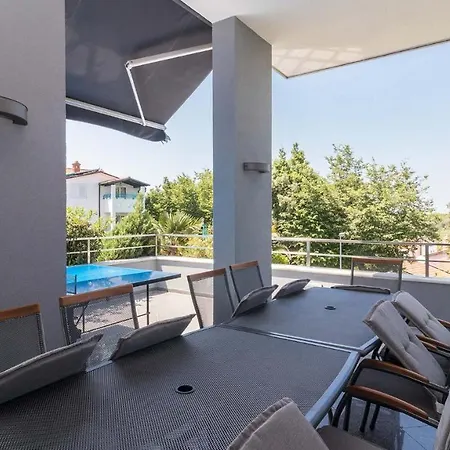 Luxury Nicol With Pool And Sea View 300m From The