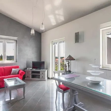 Willa Luxury Nicol With Pool And Sea View 300m From The *