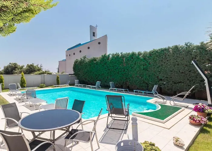 Vila Luxury Nicol With Pool And Sea View 300m From The