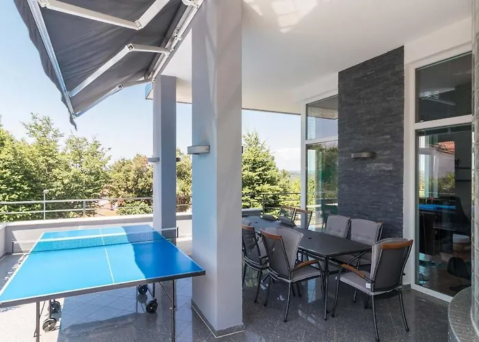 Luxury Nicol With Pool And Sea View 300m From The *