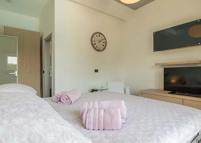 Luxury Nicol With Pool And Sea View 300m From The فيلة *