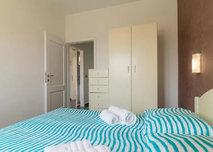 Luxury Nicol With Pool And Sea View 300m From The *