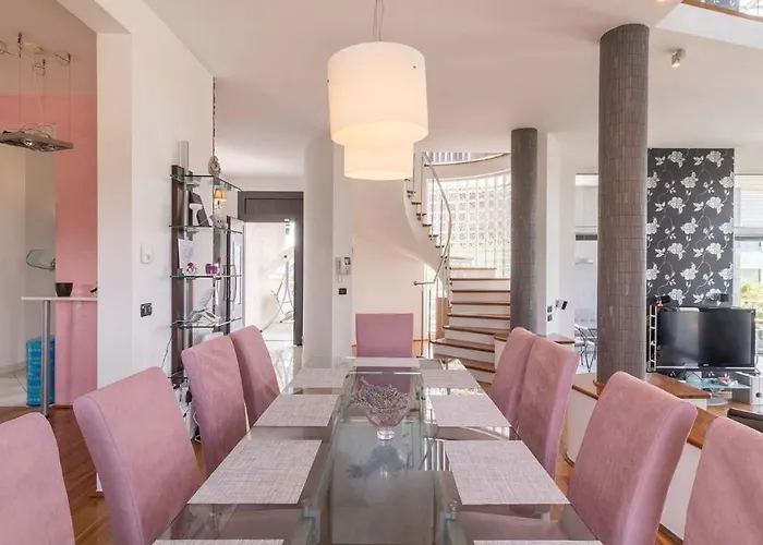 Luxury Nicol With Pool And Sea View 300m From The Pula