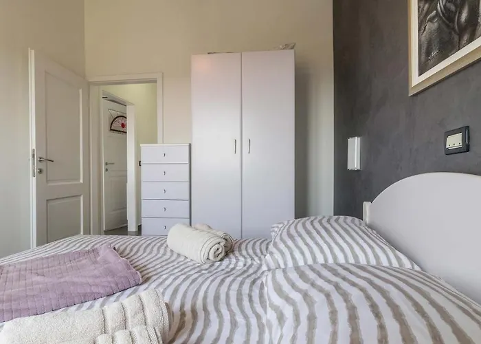 Luxury Nicol With Pool And Sea View 300m From The Vila *