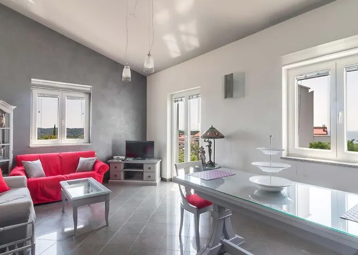 Villa Luxury Nicol With Pool And Sea View 300m From The *