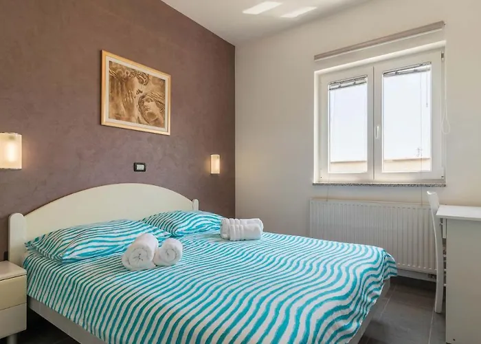 Villa Luxury Nicol With Pool And Sea View 300m From The